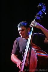 S&#322;awomir Kurkiewicz · bass